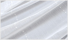 ナチュラルな風合いのポンポンボーダーレースカーテン「ランタ」