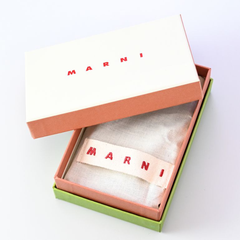 マルニ MARNI カード＆コインケース ミニ財布 フラグメントケース サフィアーノ PFMO0025U0 LV520