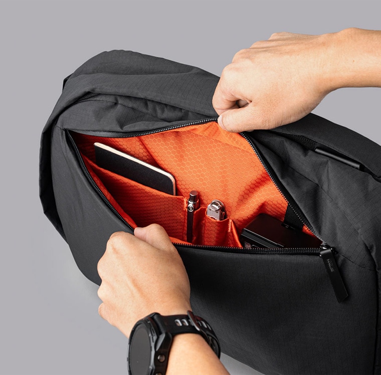 アルクパック METRO BACKPACK AXOGRID | BACKPACKS | 【公式】ALPAKA (アルパカ)