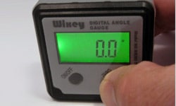 デジタル角度計「ここ何度？」タイプ２(Wixey WR300 Type2)商品画像３