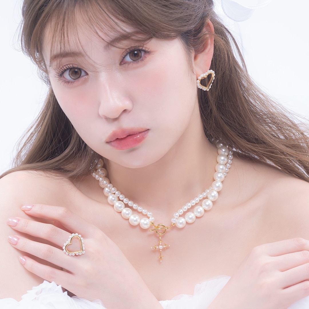 吉田朱里プロデュースアクセサリーブランド anchelion