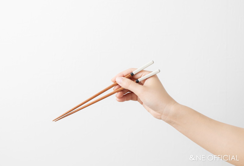 厳選して作られた上品な塗り箸