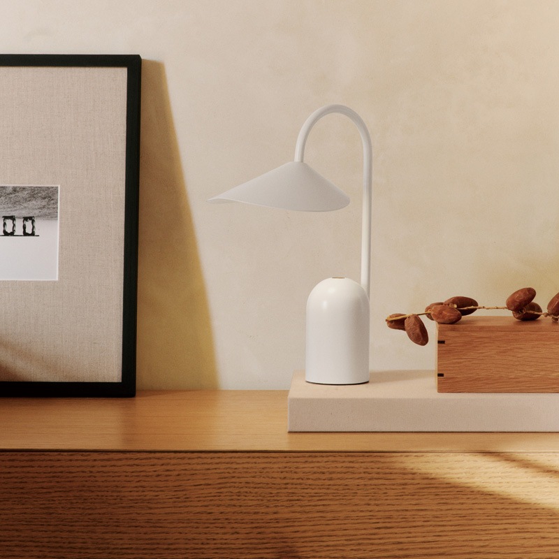 Ferm Living アルム ポータブルランプ