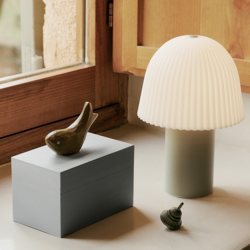 Ferm Living フリル ポータブルランプ
