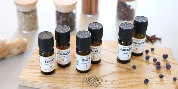 スパイスのアロマオイル