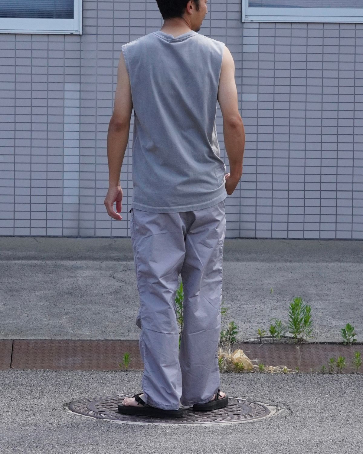 GRAY WALKER ST EASY PANTS Styling Detail