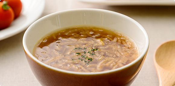 写真：あめ色玉ねぎのスープ