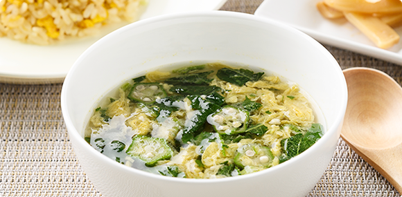 写真：ねばねば野菜とたまごのスープ