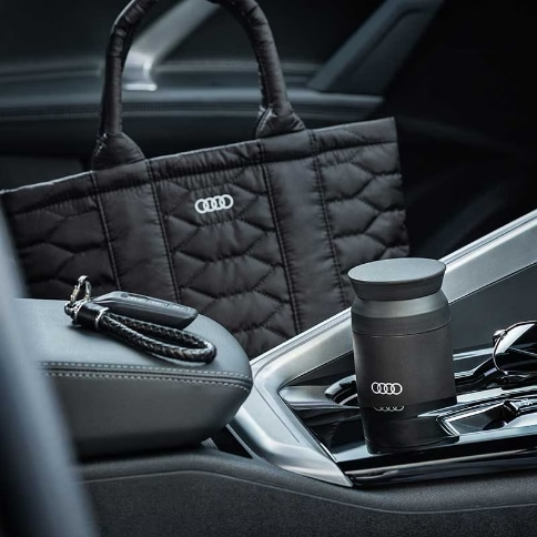 Audi イントレチャートレザーキーリング（ブラック）