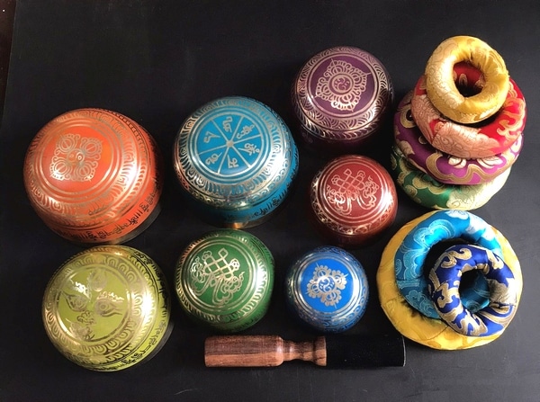 本格シンギングボウル 7チャクラセット ドイツの療法士セレクト （本格  