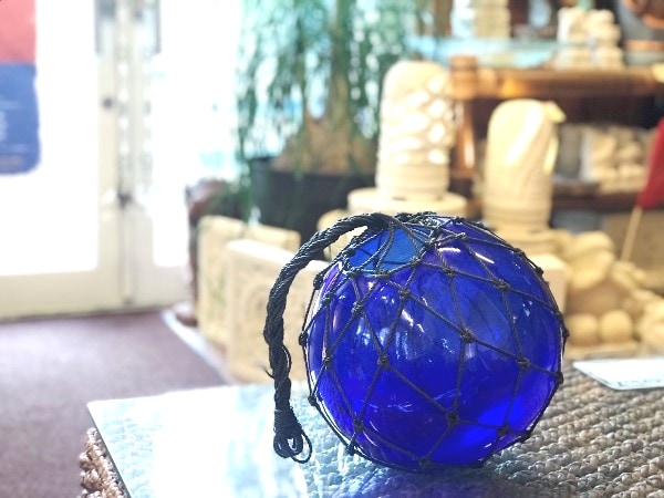 ガラスの浮き玉／バリ島のガラスの浮き玉　【ブルー・25cm】-アジアンライフスタイルチャナン　公式通販