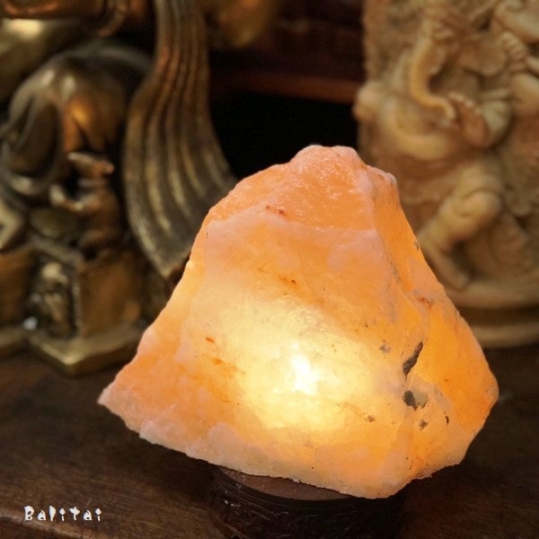 岩塩ランプ／ヒマラヤピンクソルト
