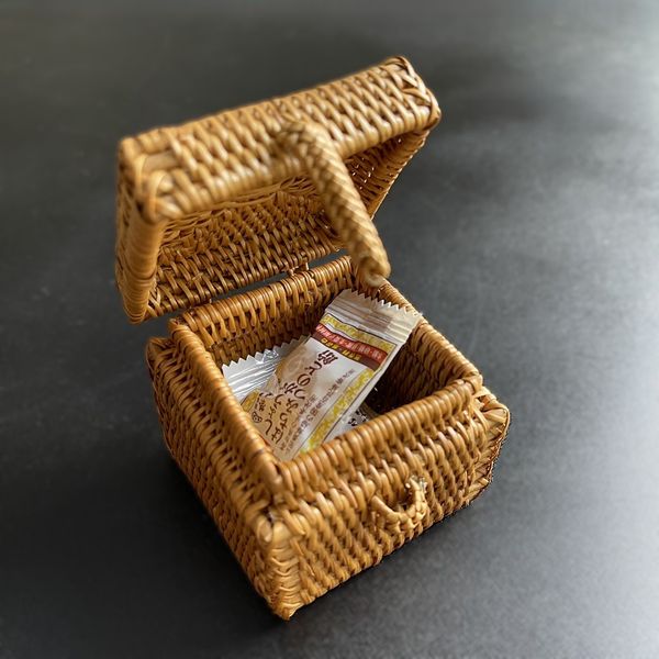 アタの蓋つきBOX 大きなアタかご蓋つき 楽天市場】アタで編まれ