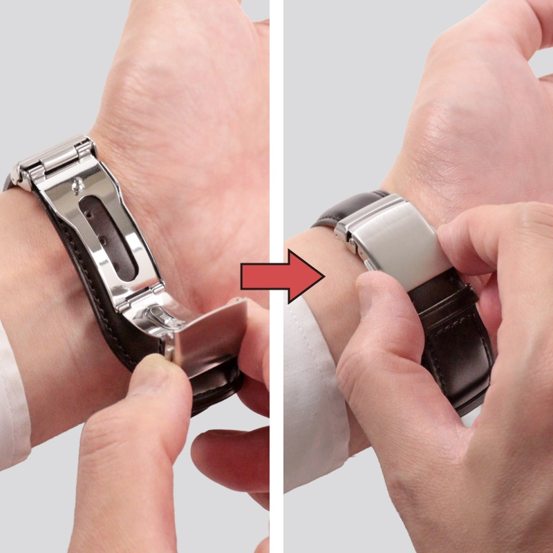 バックルを使って時計を装着している様子