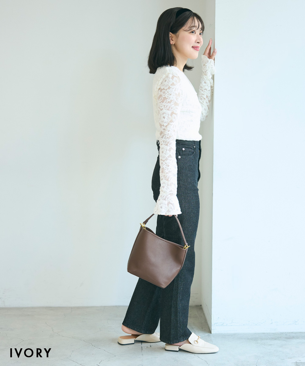 12/23(火)12時40分販売開始》Vネック総レースフレアトップス【宅配便