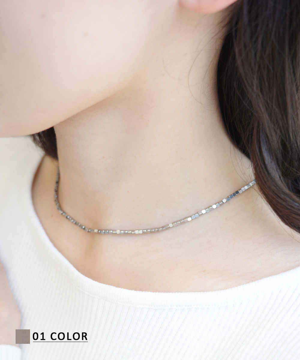 スクエアストーンネックレス