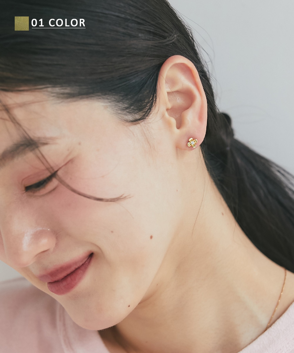 フラワービジューピアス