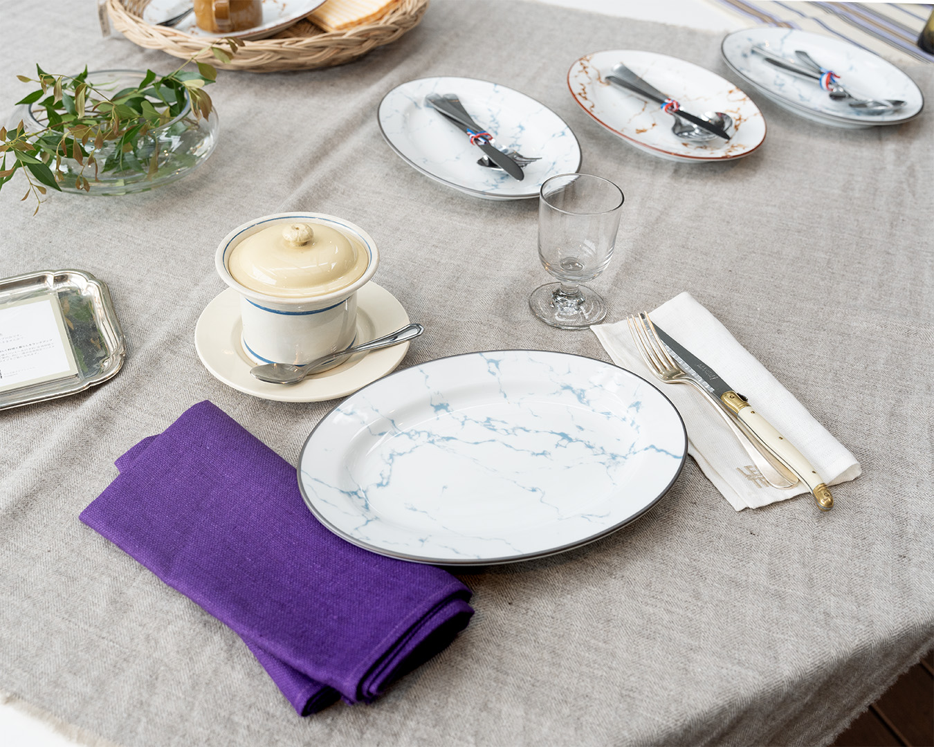 LES TROis et B marbreオーバルプレート 26cm
