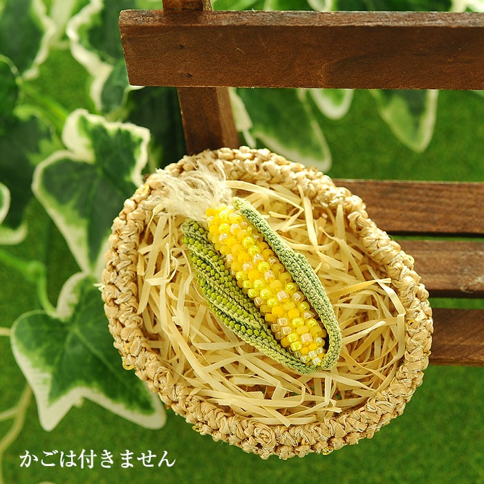 Corn（トウモロコシ）ブローチ 白 【作家：芝裕子（Atelier Siva