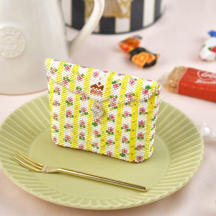 がま口ミニポーチ～ヴィクトリアンブーケ～ 【ビーズマニア