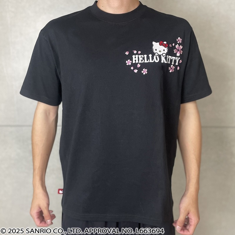 絡繰魂 × Sanrio 着物 ハローキティ 柄 刺繍 半袖 Tシャツ （ 254050 ）
