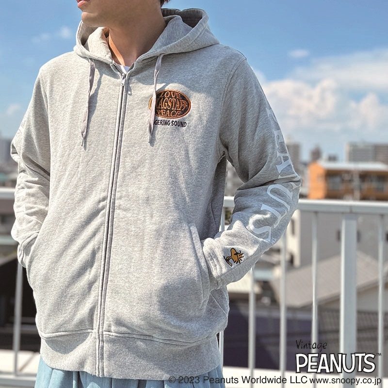 FLAG STAFF フラッグ スタッフ スヌーピーコラボ SNOOPY × スケボー 柄