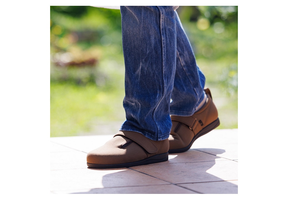 縁取りのないなめらかなベルトライン