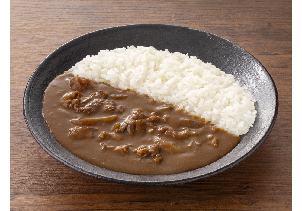 具材たっぷりでボリューム満点！通販オリジナルの常温保存タイプ 牛カレー