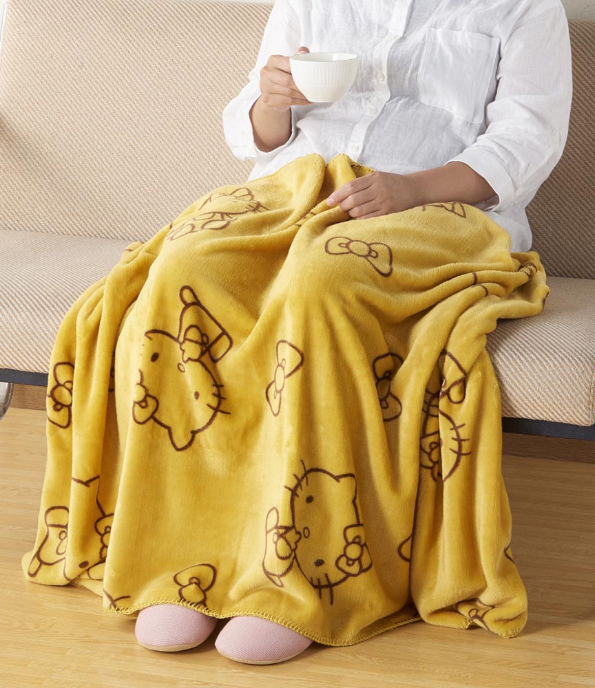Rady ハローキティ 膝掛け rady カシミアタッチ ブランケット 毛布