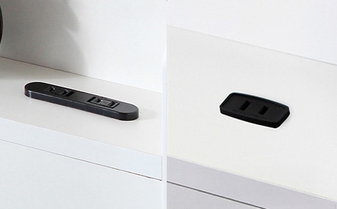 ヘッド棚とコンセント