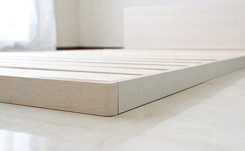 圧迫感のない 4.5cm 設計