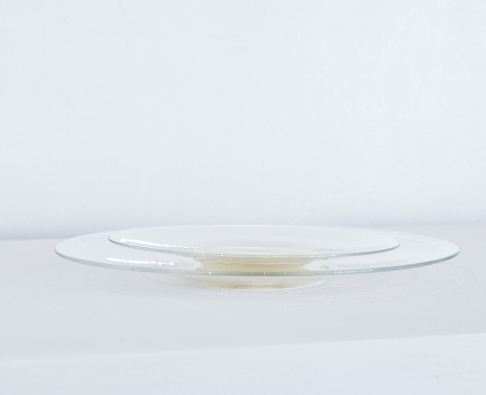 washizuka glass studio dish 