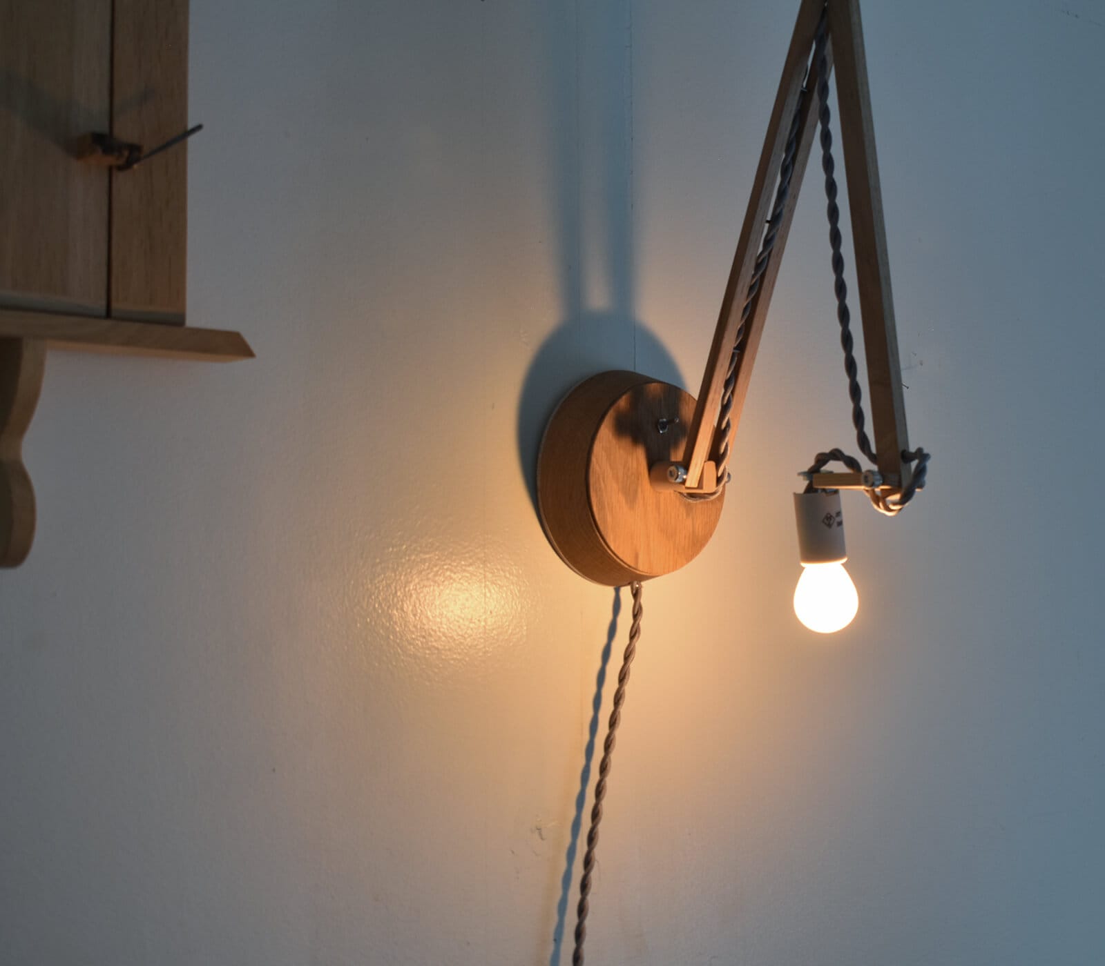 丸台座照明 / chikuni ｜ CATAWARA（カタワラ）