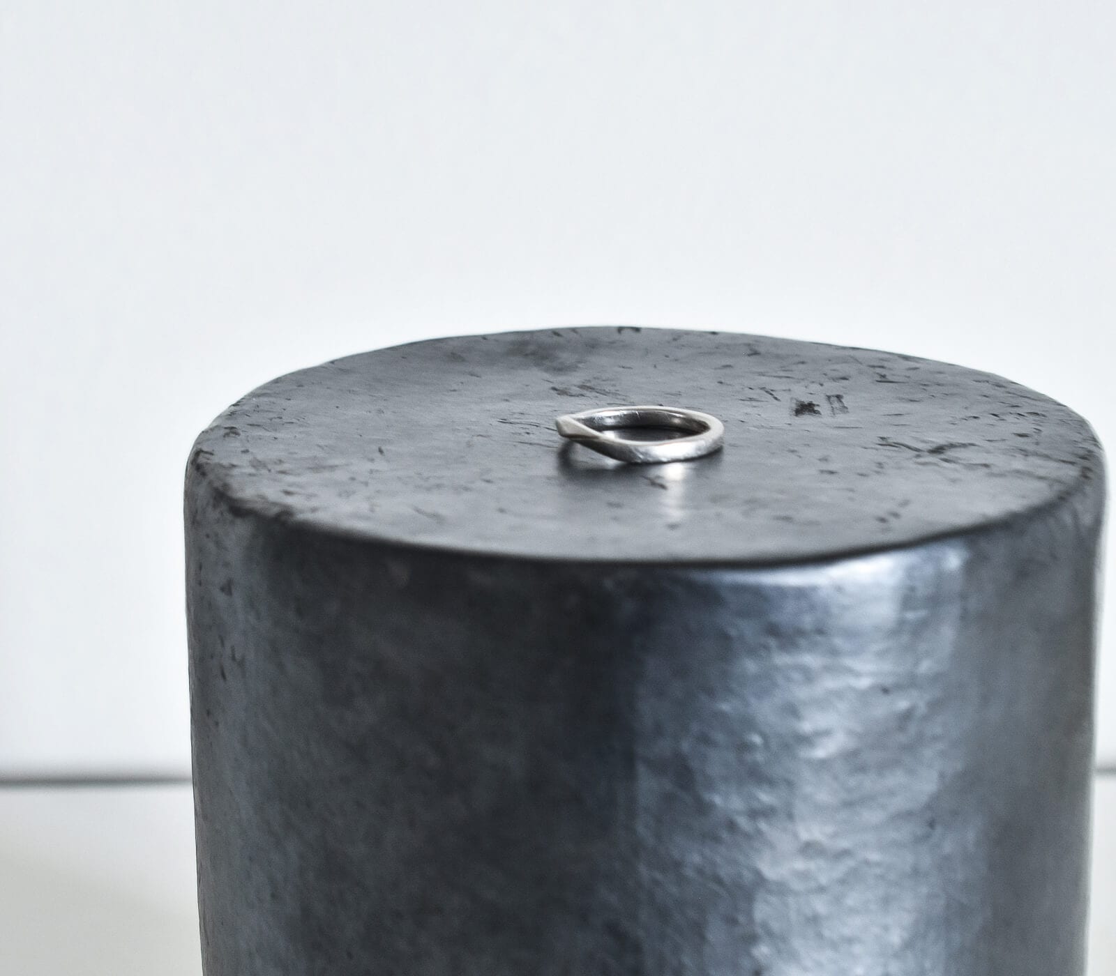 BLACK POTTERY TOOL STAND