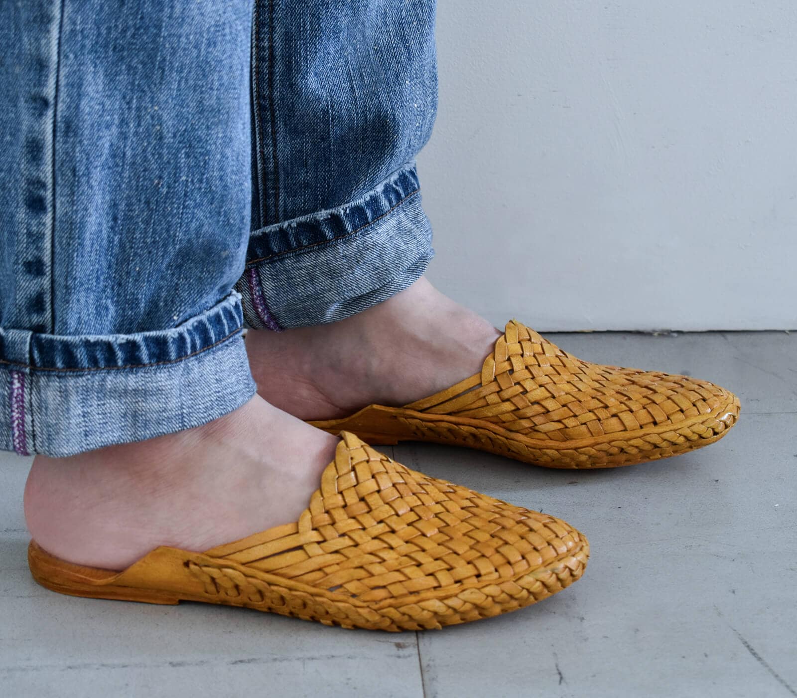 WOVEN CHAPPAL