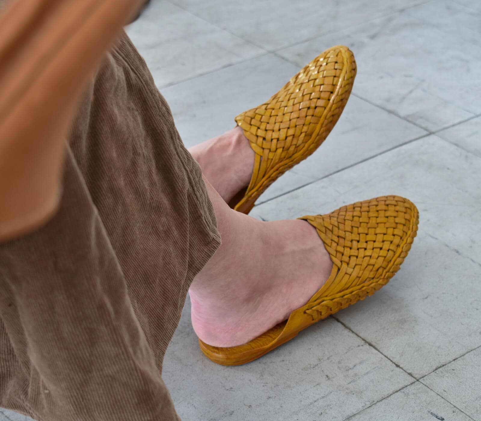 WOVEN CHAPPAL