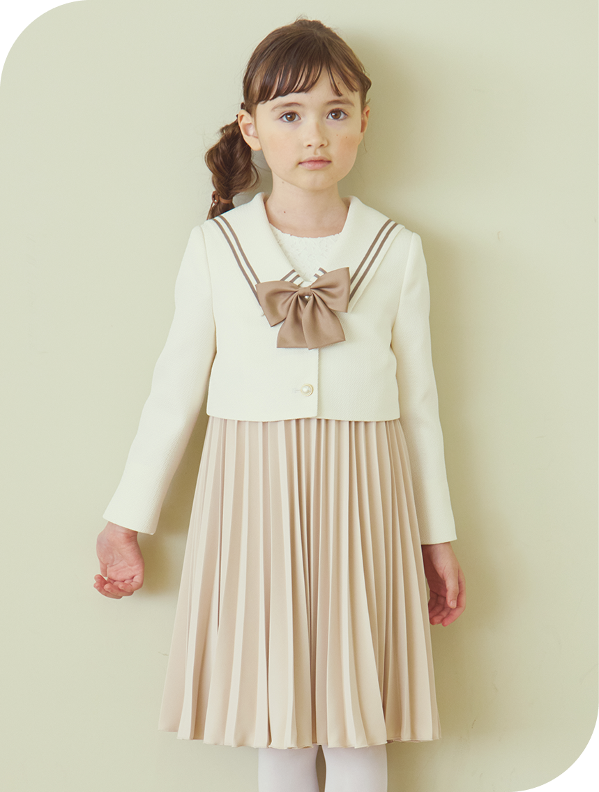 ニュアンスセーラーアンサンブル ベージュ