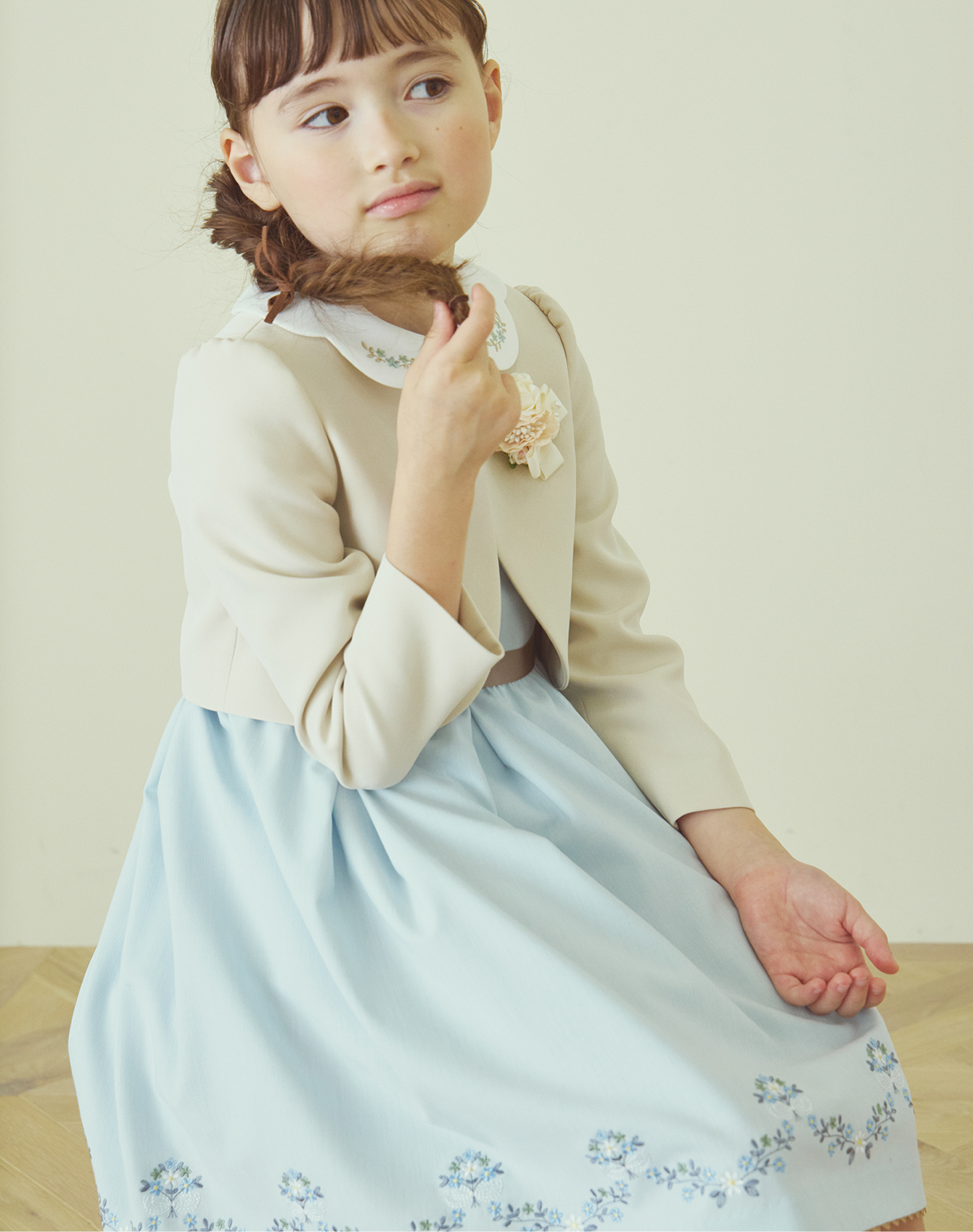 スカラップ刺繍アンサンブル ベージュ