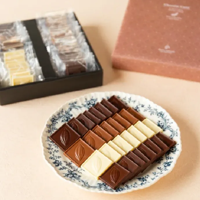 ショコラカレ32枚入り