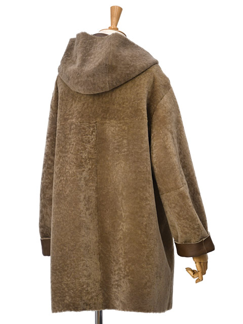 EMMETI【エンメティ】フーデッドムートン NORMA SP MOUTON MARRON