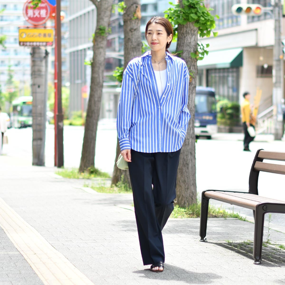 three dots【スリードッツ】スクープネック半袖Tシャツ CROPPED