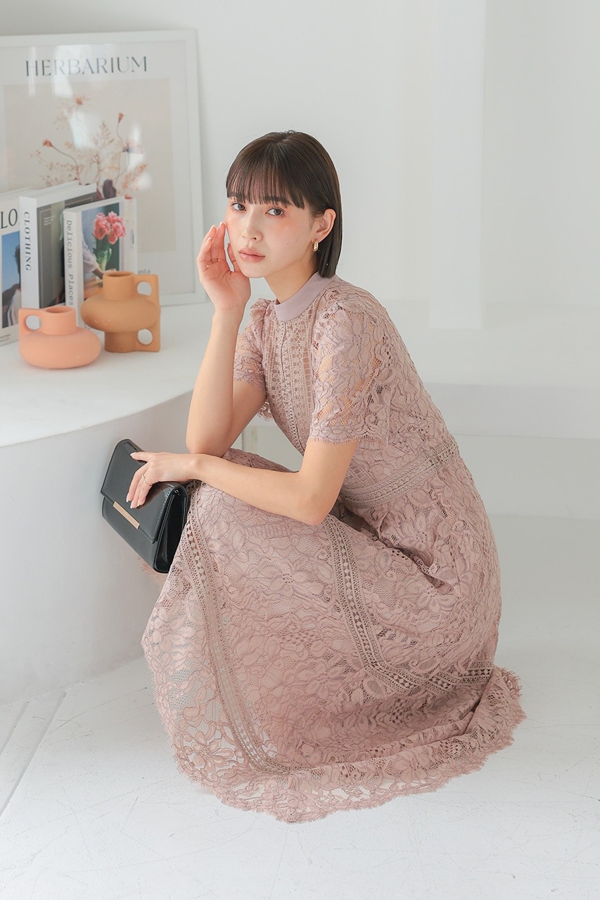 ブラックエナメルパーティーバッグ｜結婚式のパーティードレス