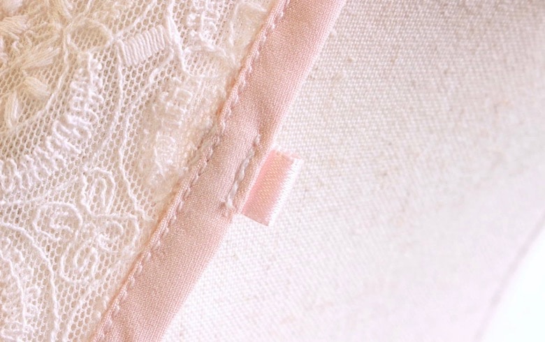 アミブルージュ,通販,レース,刺しゅう,チュールレース,ファッション,つけ襟,レイヤード