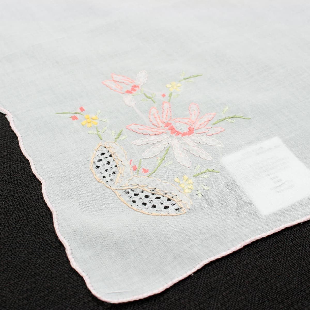 アミブルージュ,スワトウ手刺繍,レース,ハンカチ