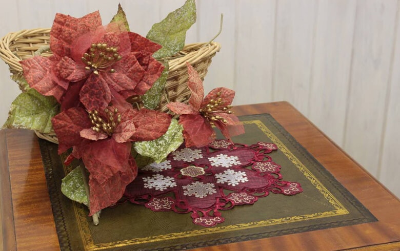 クリスマス☆雪の結晶 手刺繍ブローチ ヘアゴム 古臭