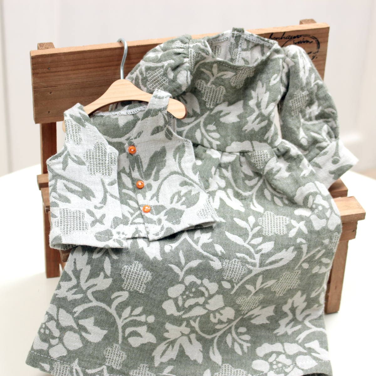 着せ替え対応うさぎちゃん用 ワンピース&ベスト ami-brugge,アミブル,着せ替え,うさぎちゃん