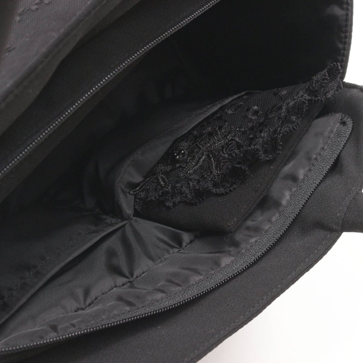 アミブルージュ,ジャカード織,ロゼットチャーム,バッグ,A4,横型