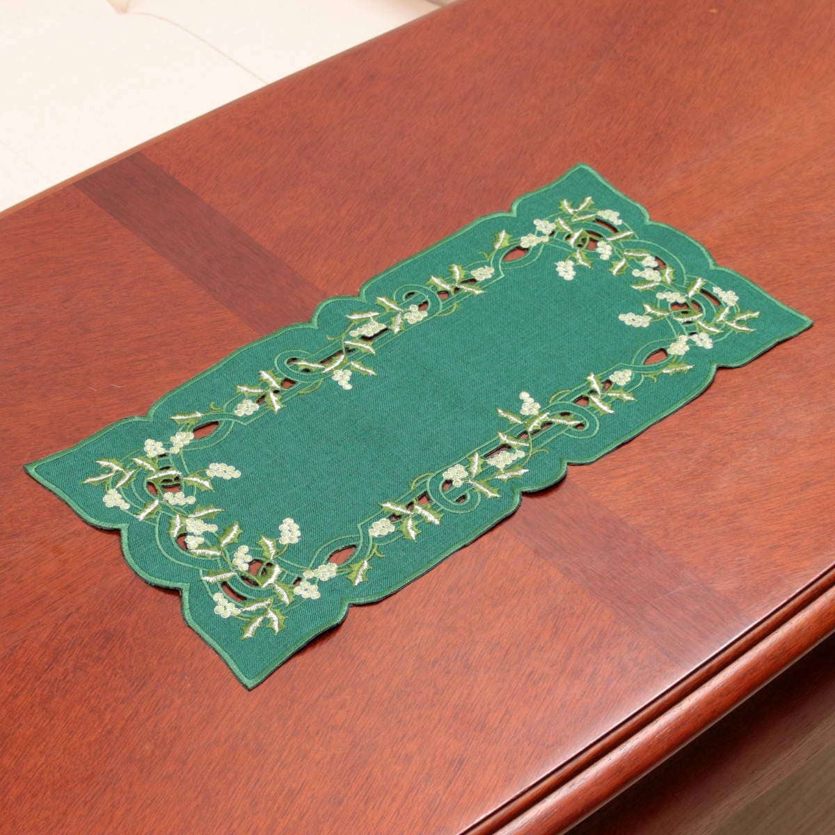 Xmas テーブルセンター ヒイラギ刺繍 約20×40cm｜インテリアレース