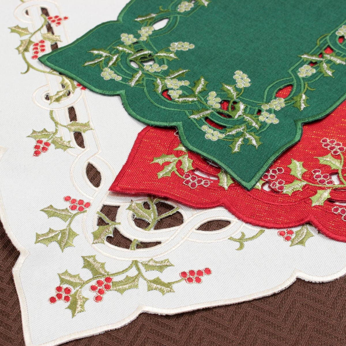 Xmas テーブルセンター ヒイラギ刺繍 約20×40cm｜インテリアレース