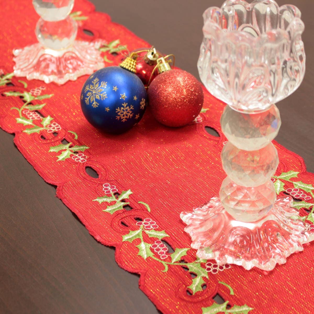 Xmas テーブルランナー ヒイラギ刺繍 約20×160cm｜インテリアレース